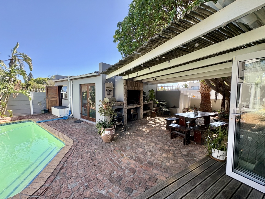 3 Bedroom Property for Sale in Blouberg Rise Western Cape